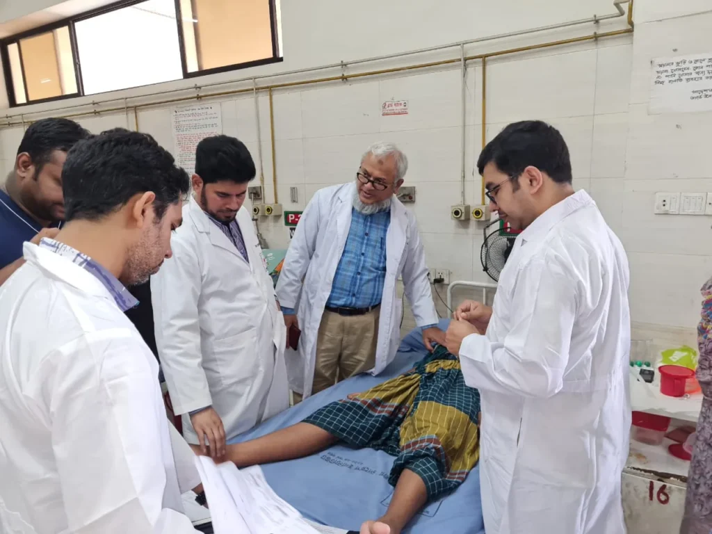 Examining a Patient on the Ward Round